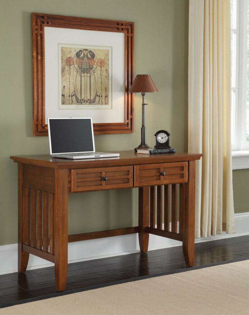 Lloyd Desk