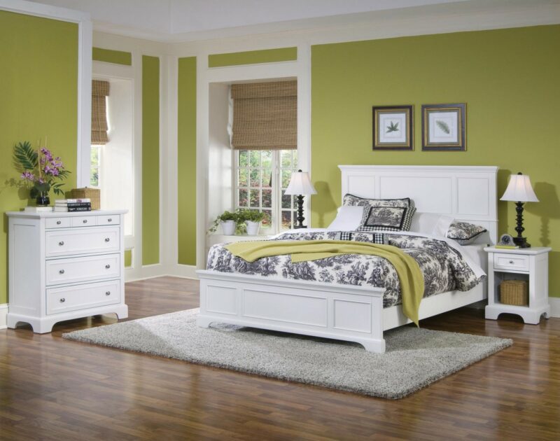 Century Queen Bed, Nightstand and Chest