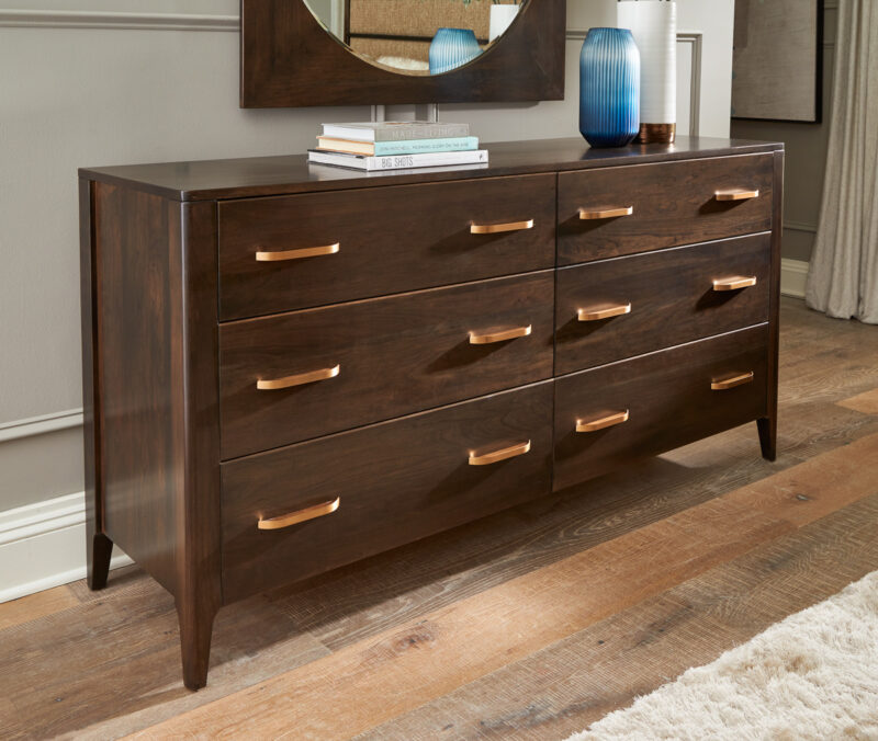 Toulon Dresser